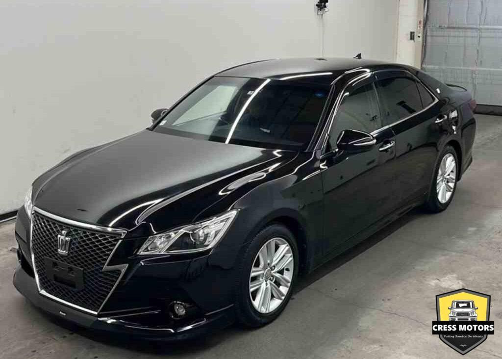 Toyota Crown 2013
